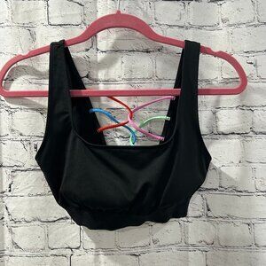 Ladies Pink Sport Ultimate lightly lined Sport bra Size M